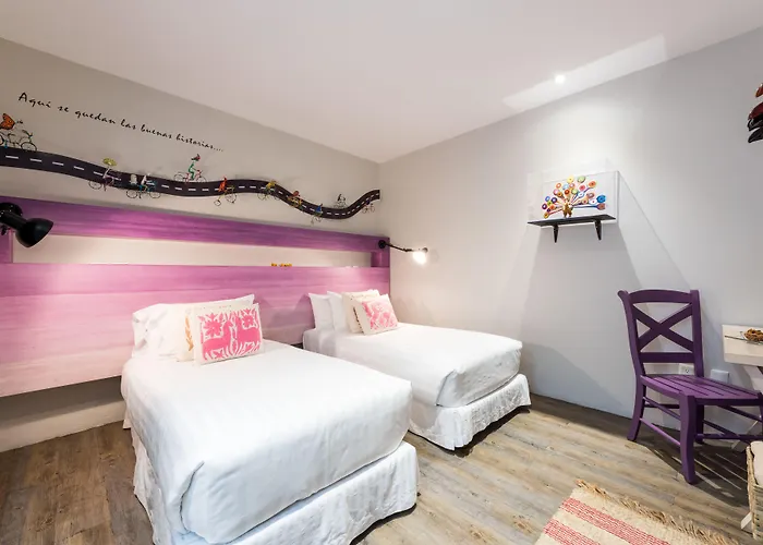 La Palomilla (Adults Only)
